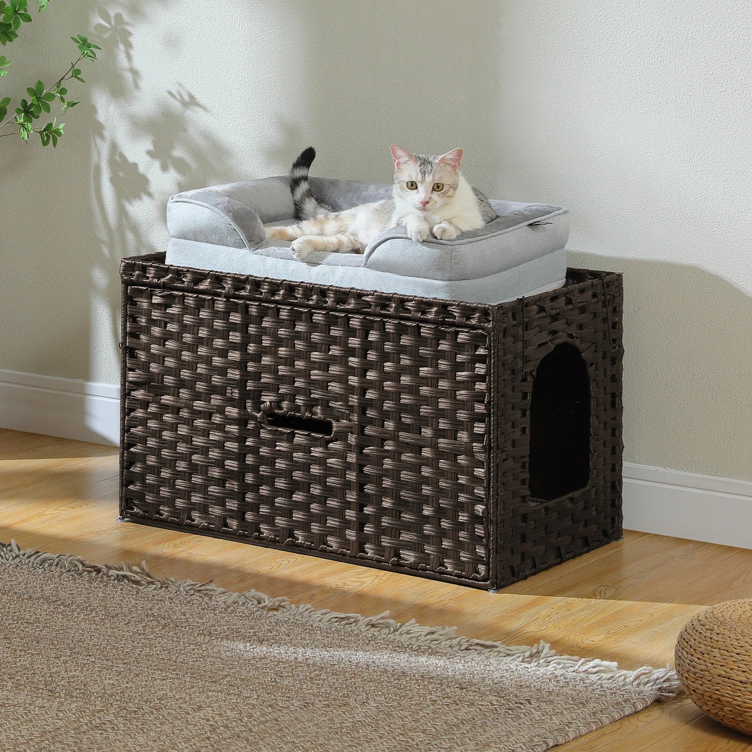 Handwoven Rattan Cat Litter Box Furniture with Door – Hidden Odor-Control Enclosure